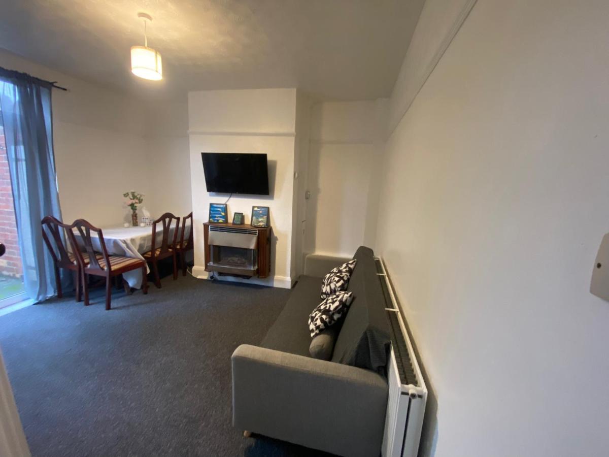 Room 2 Peaceful Stay Near Derby City Centre Eksteriør bilde